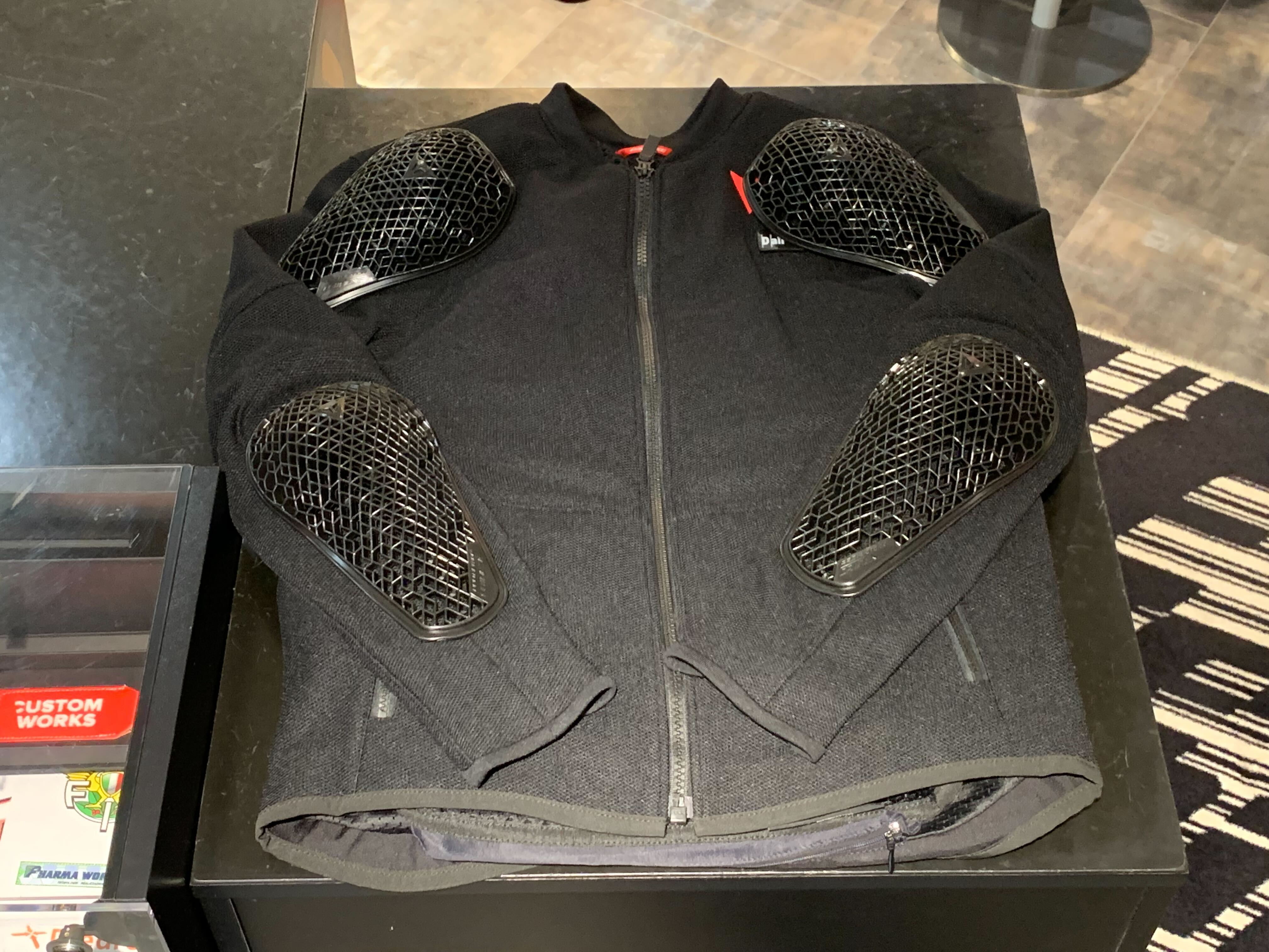 エアバッグ搭載ロングスリーブタイプ】”SMART JACKET LS”が登場！
